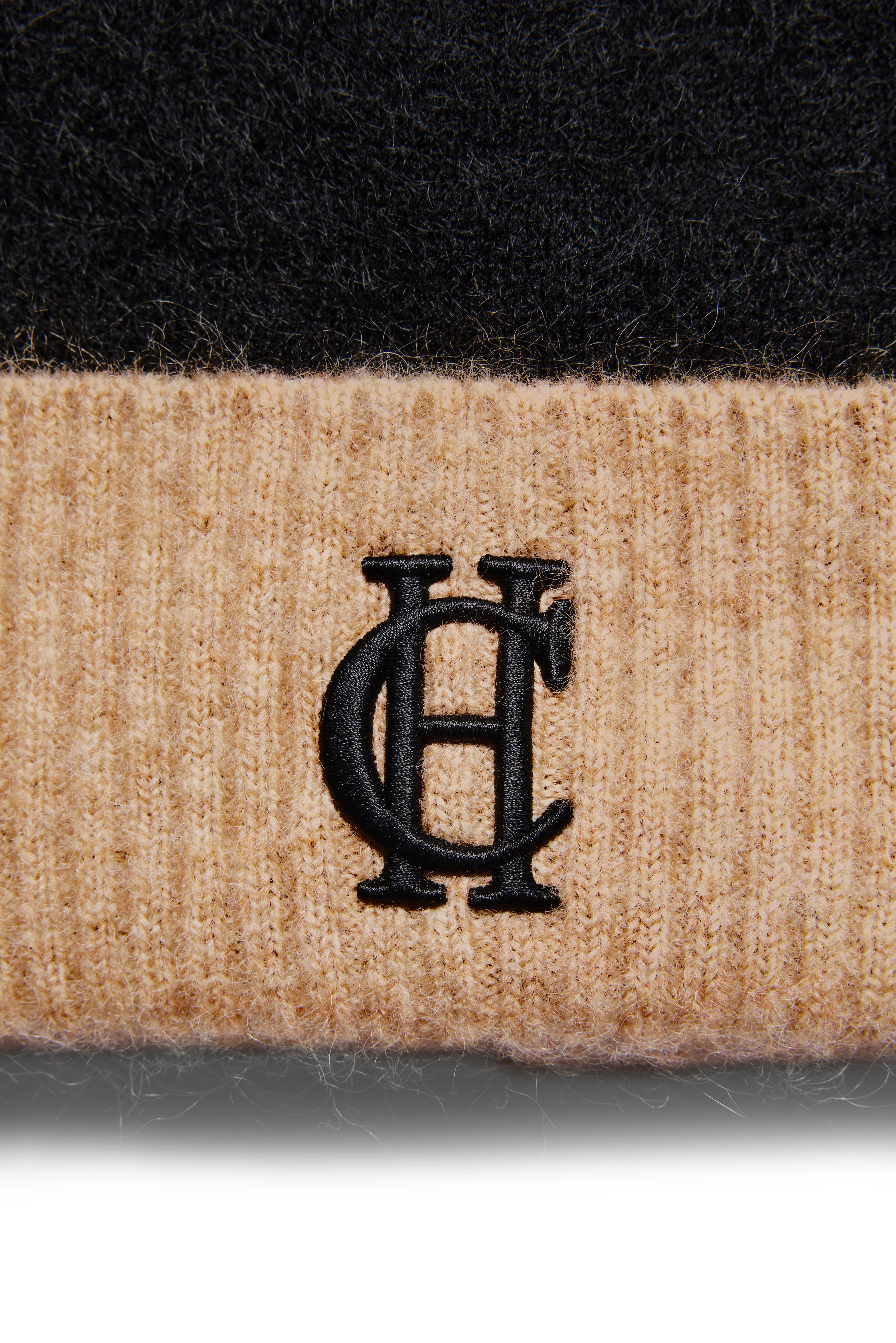 Chelsea Bobble Hat (Black) - Image 4