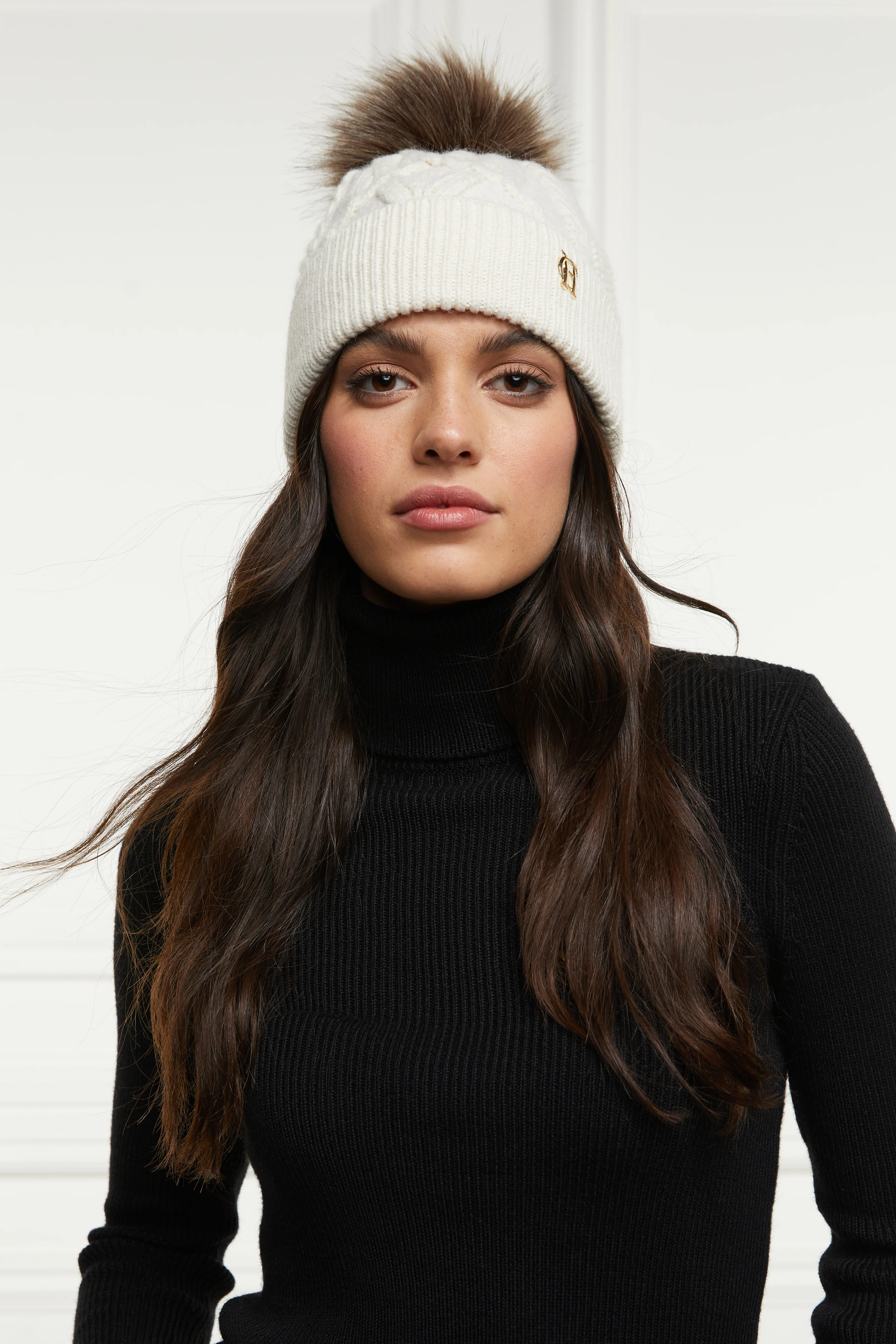 Cortina Bobble Hat (Cream) - Image 2