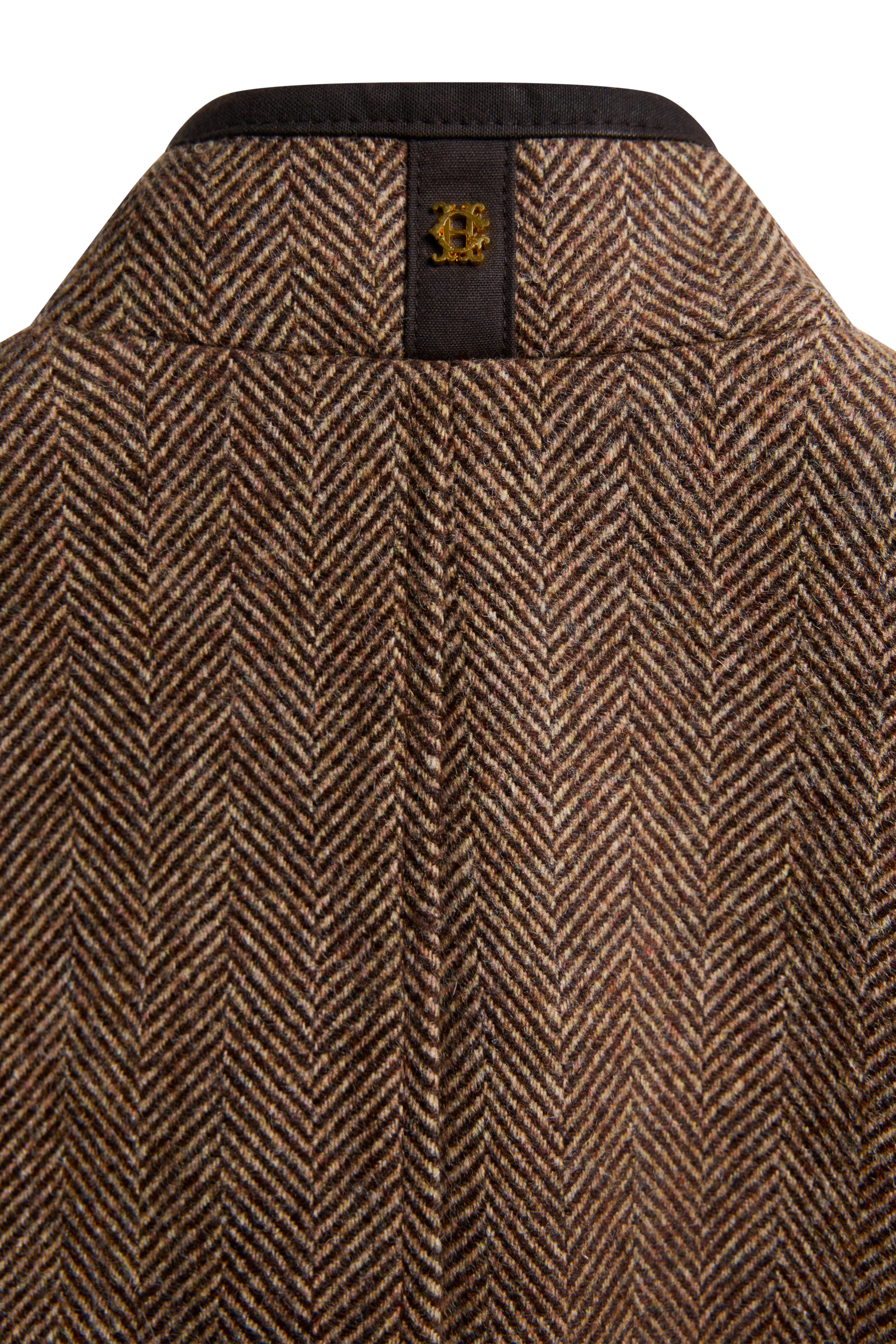 Country Classic Tweed Gilet (Large Scale Brown Herringbone) - Image 11