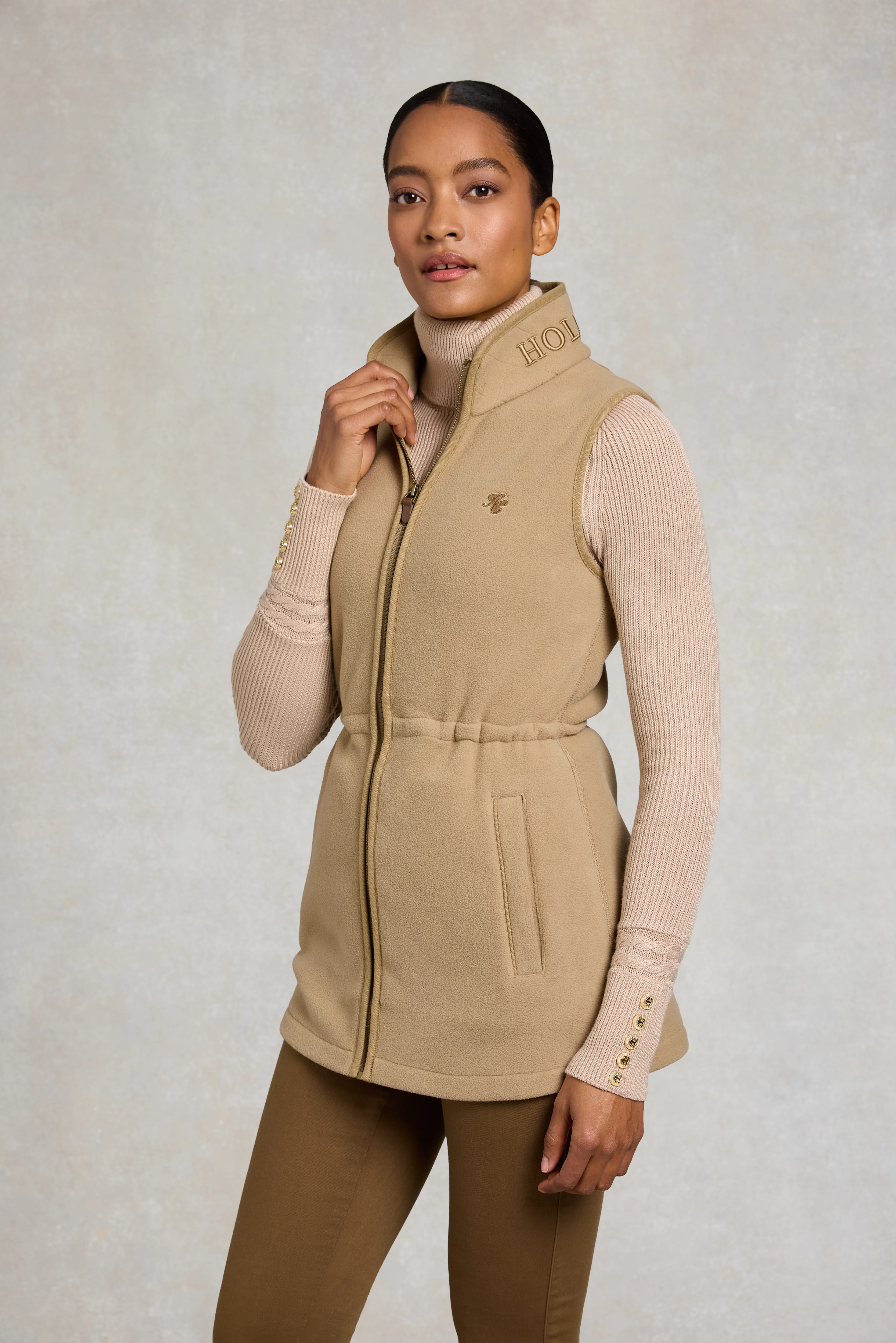 Country Longline Fleece Gilet (Sand) - Image 2