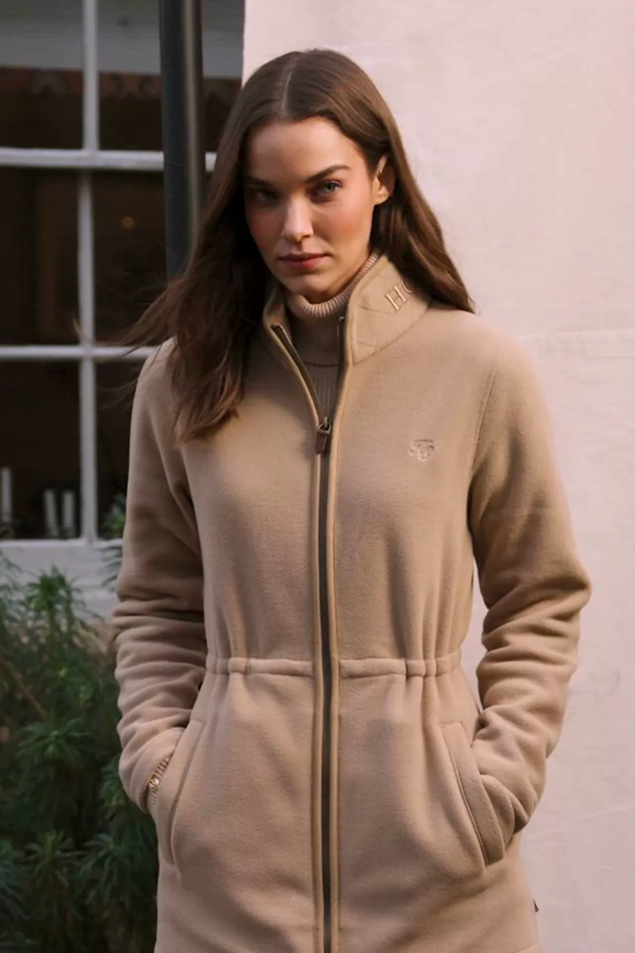 Country Longline Fleece (Sand) - Image 5