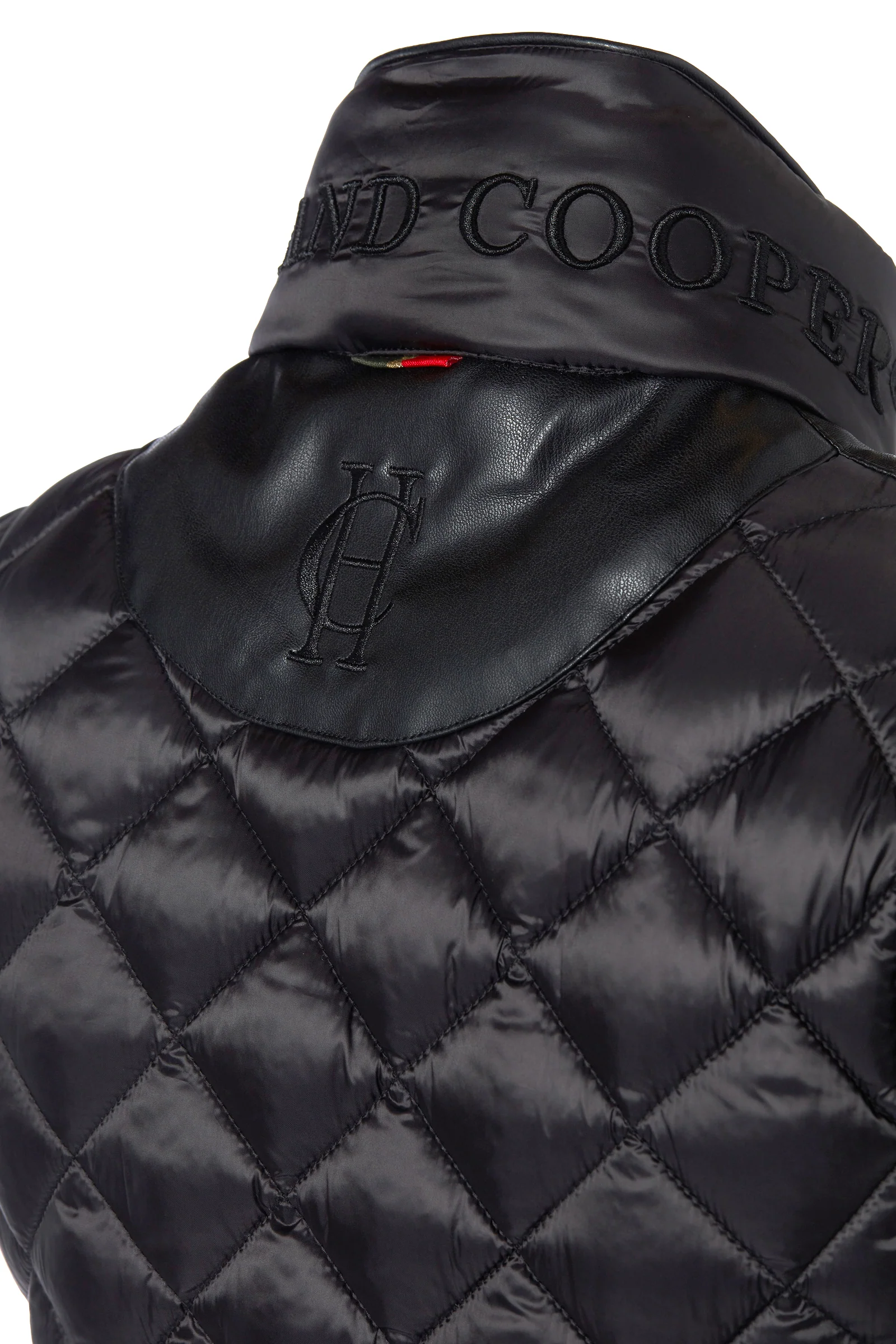 Diamond Quilt Classic Gilet (Black) - Image 6