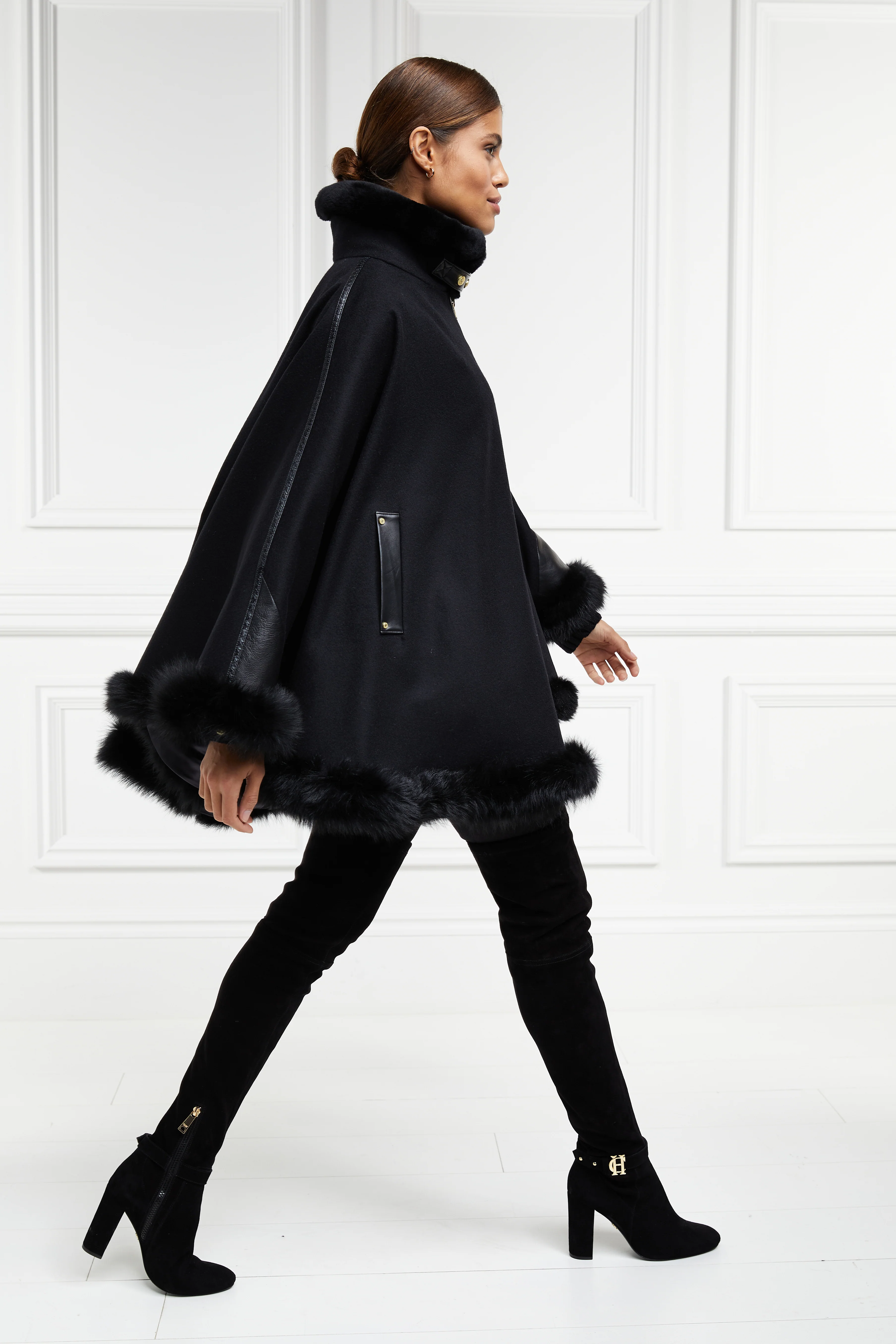 Gold Label Chiltern Cape (Soft Black) - Image 12