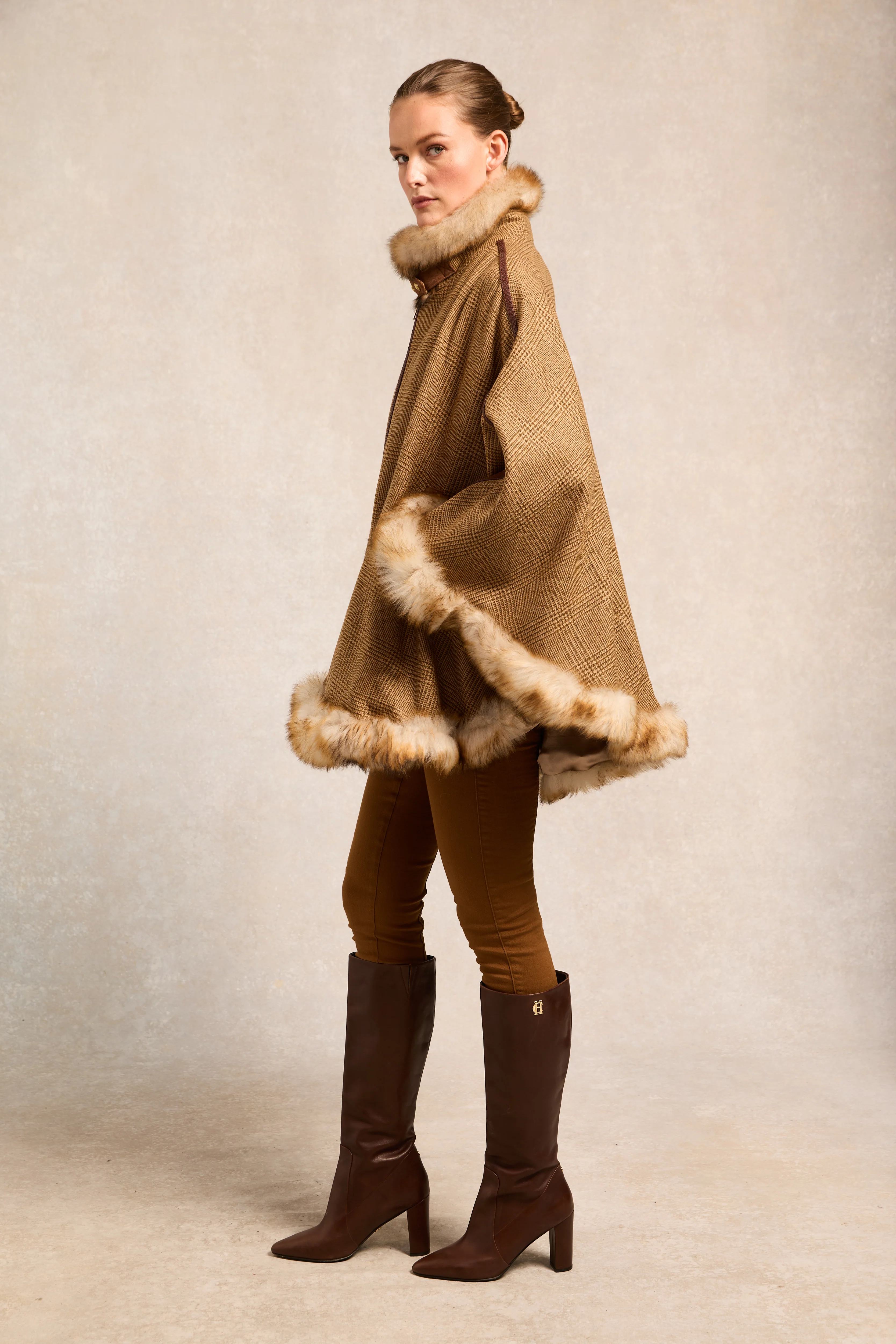 Gold Label Chiltern Cape (Tawny) - Image 3