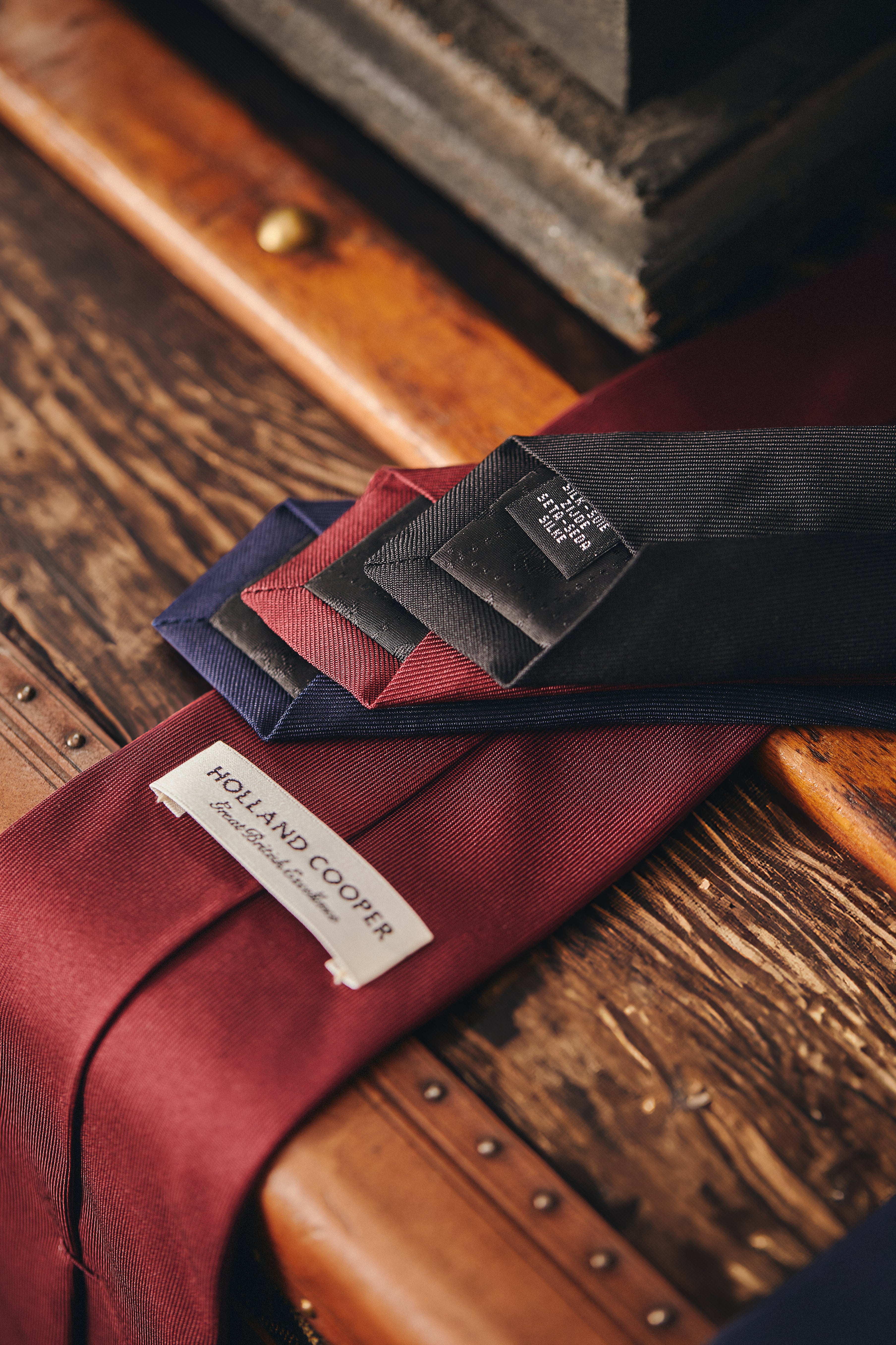 HC Unisex Tie (Ink Navy) - Image 3