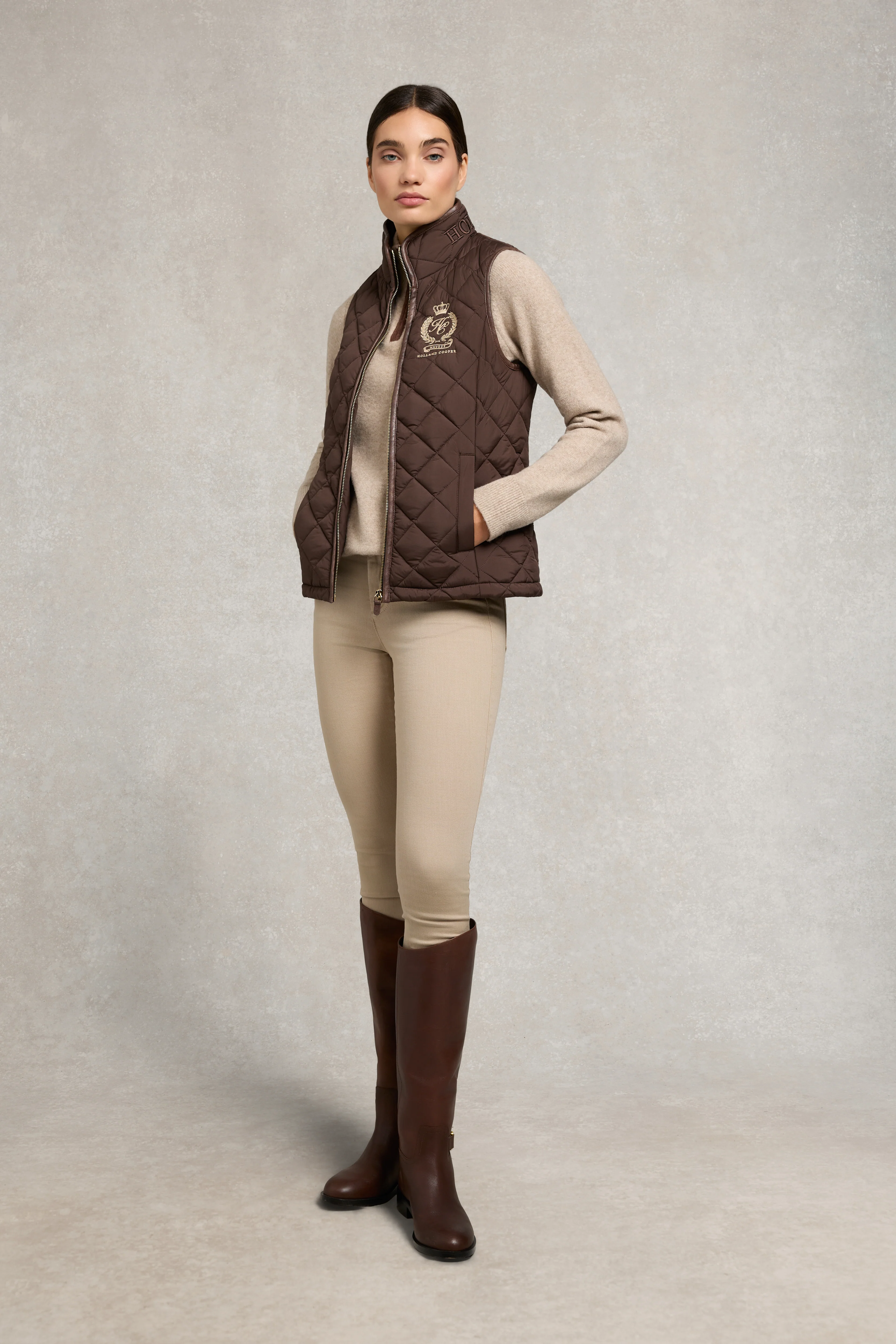 Lightweight Country Gilet (Chocolate) - Image 9