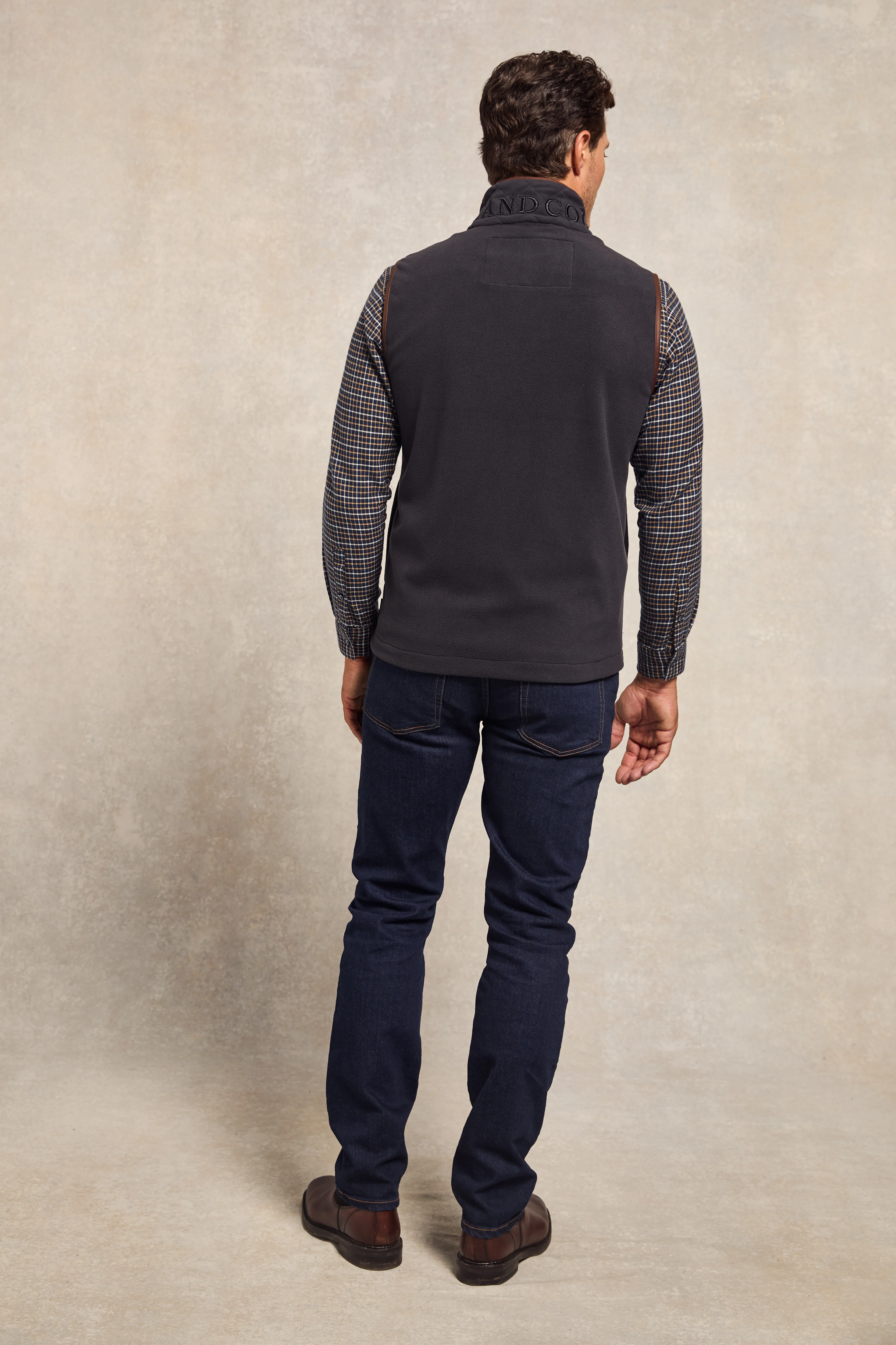 Men's Country Fleece Gilet (Ink Navy) - Image 4