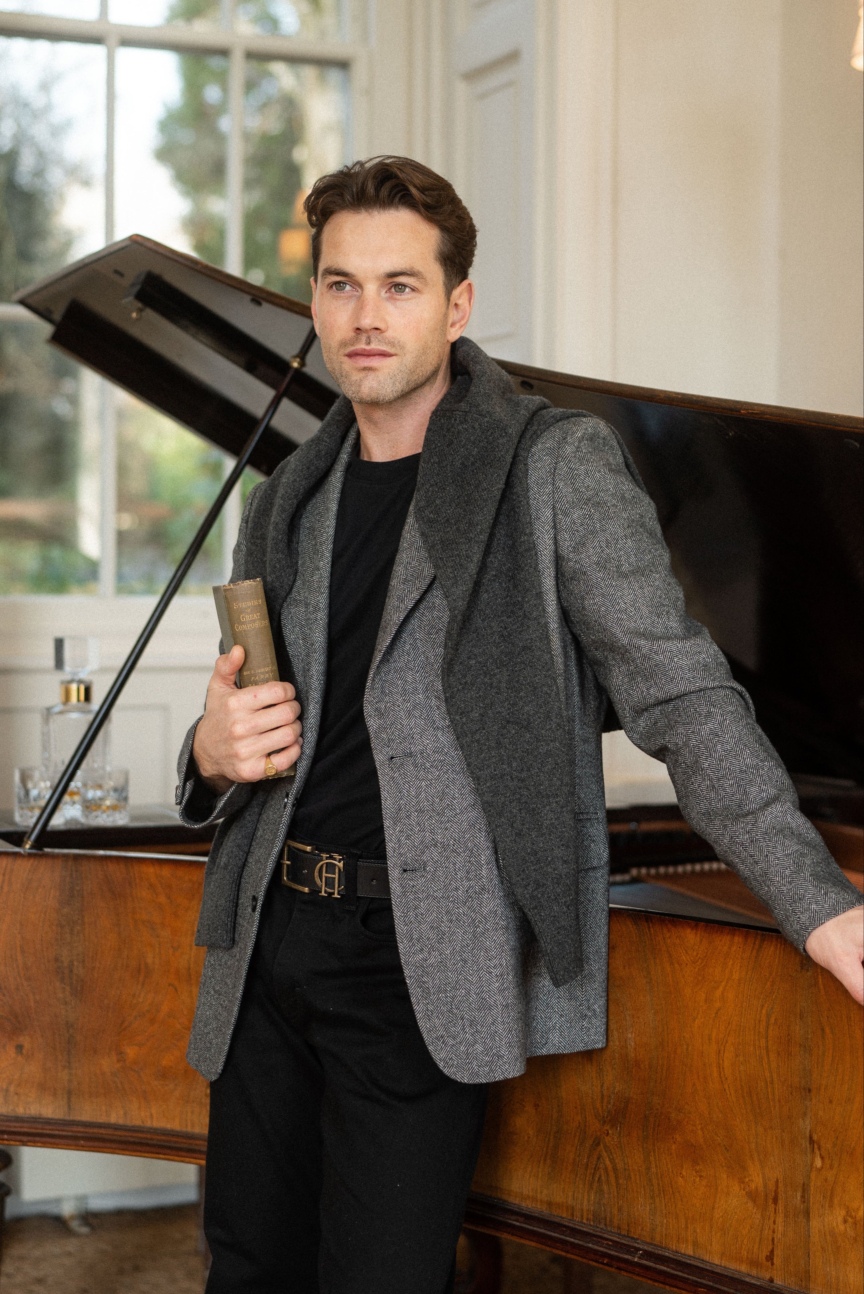 The Single Breasted Blazer (Mono Herringbone) - Image 2