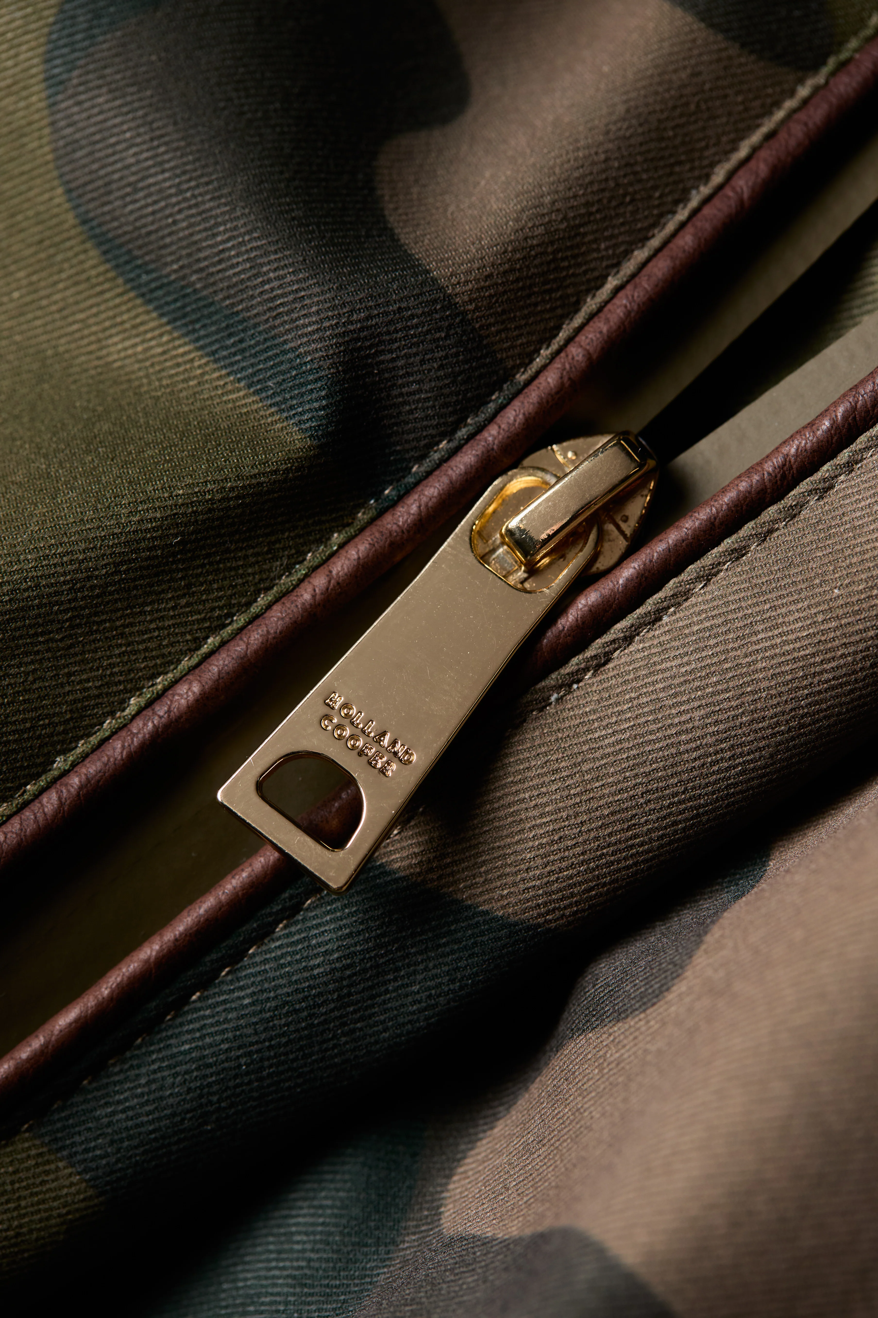 One-Size Lightweight Waterproof Coat (Camo) - Image 10