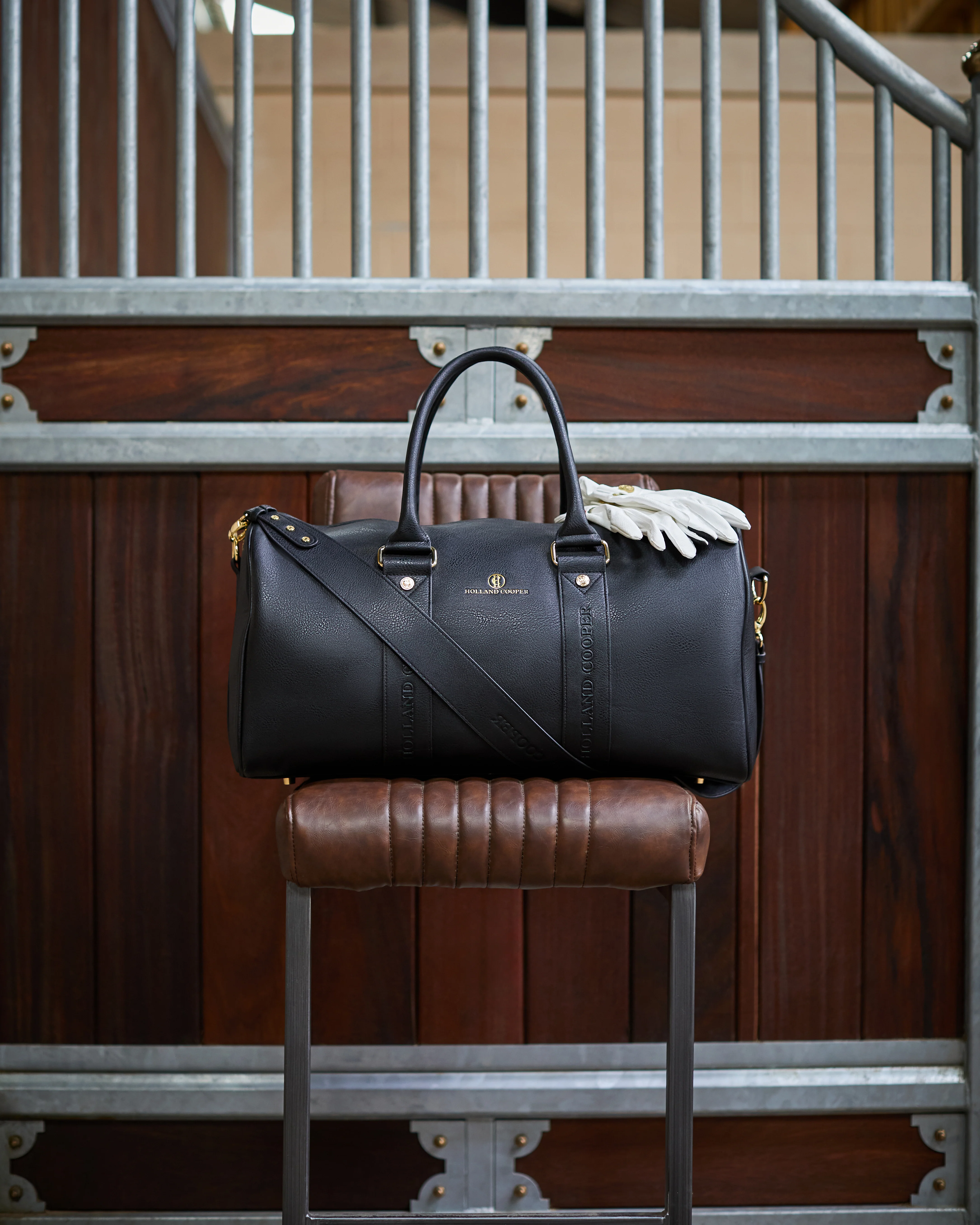 Regency Holdall (Black) - Image 7