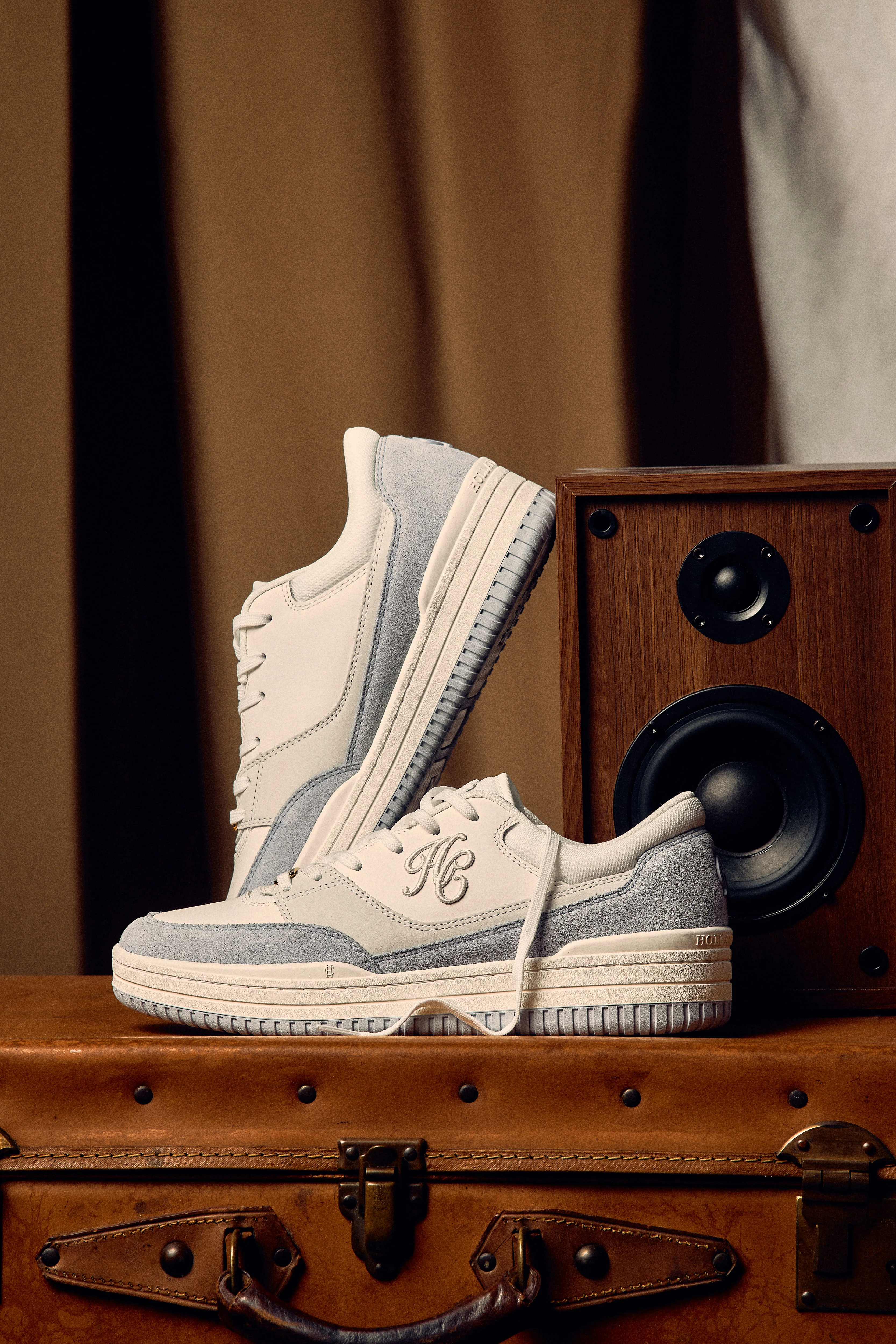 Retro Trainer (Cream Smokey Blue)
