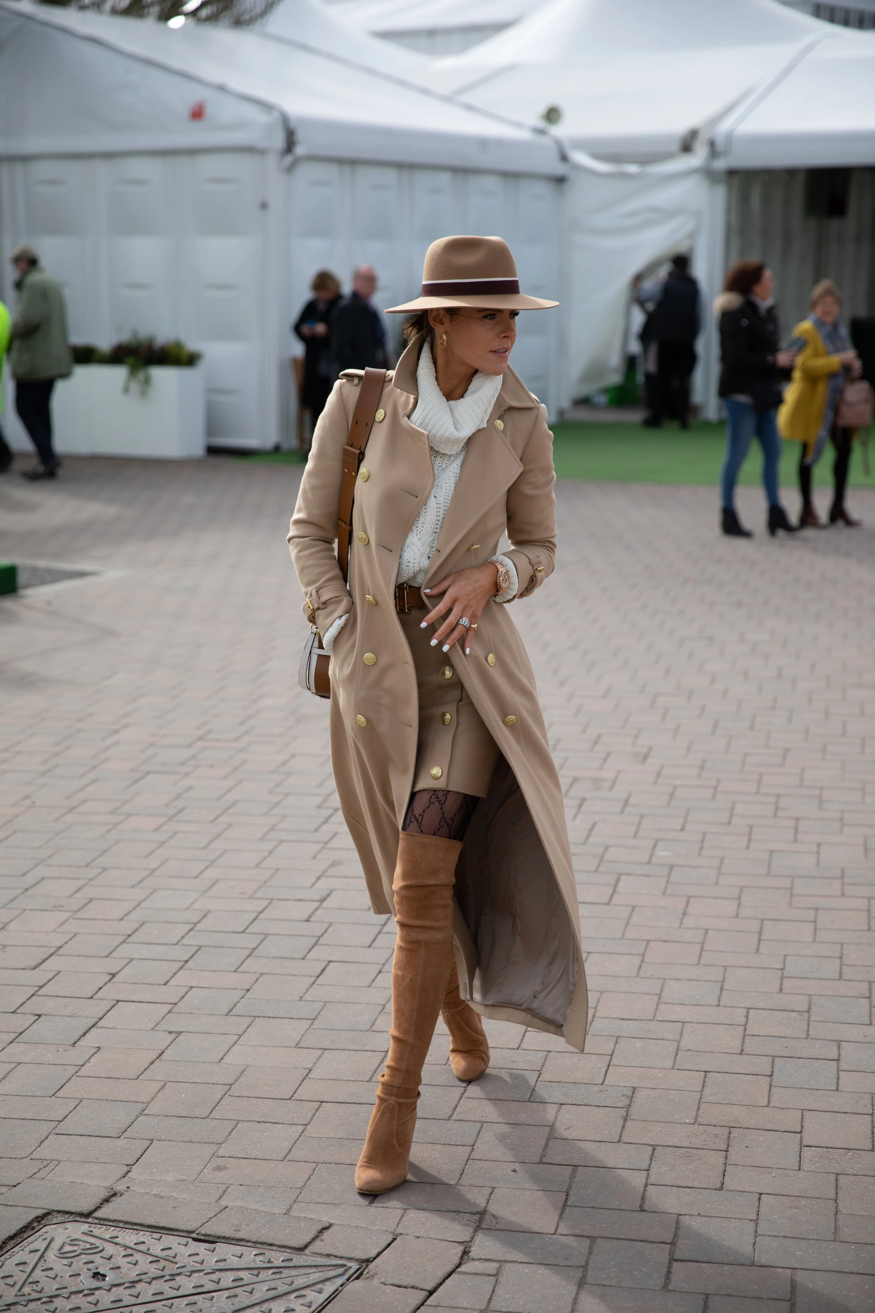 Jade's Camel Look (Camel) - Image 17