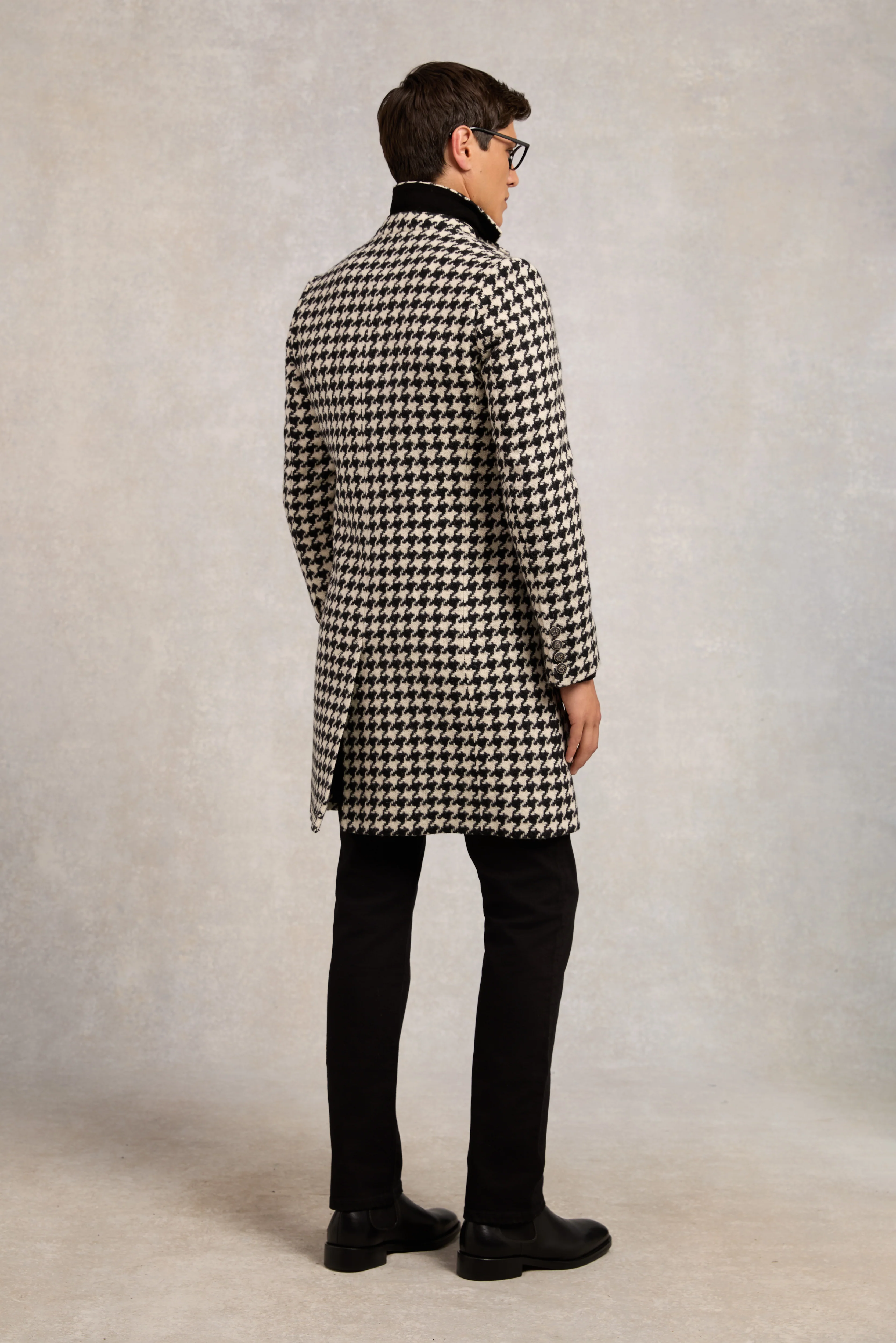 The Cheltenham Coat (Large Scale Houndstooth) - Image 6