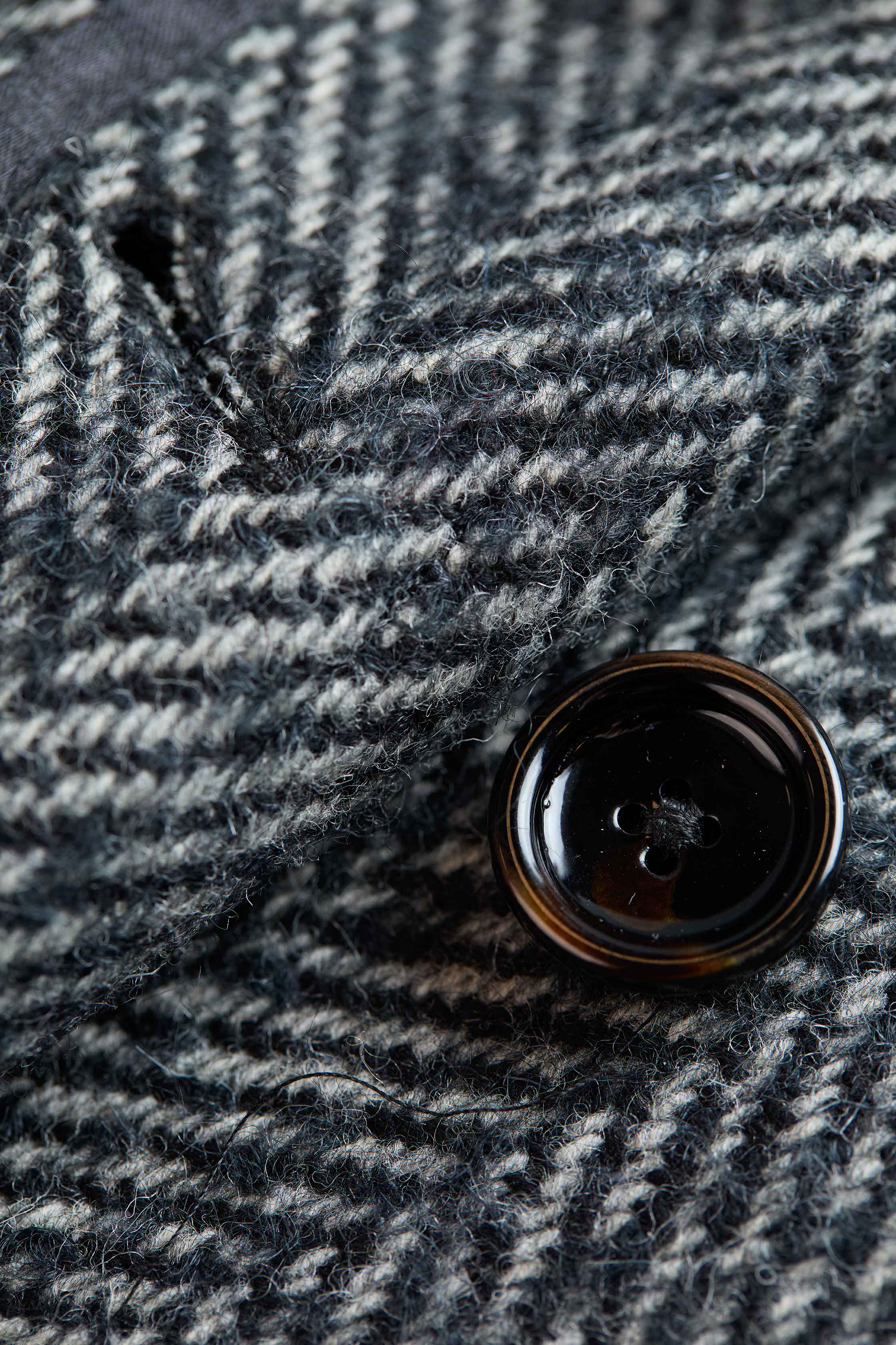 The Kelly Overcoat (Ebony Herringbone) - Image 12