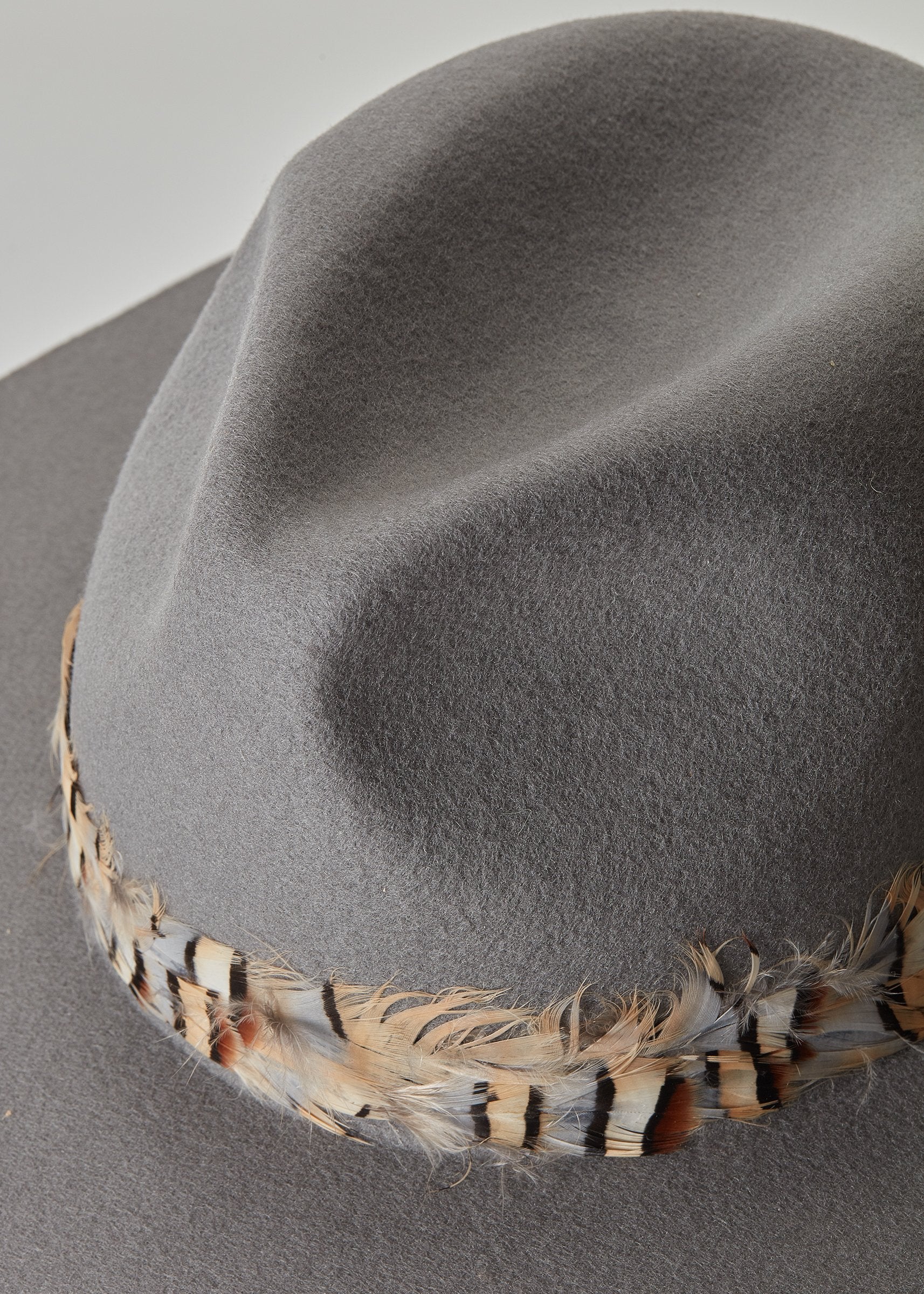Trilby Hat Double Feather Band (Light Grey) - Image 8